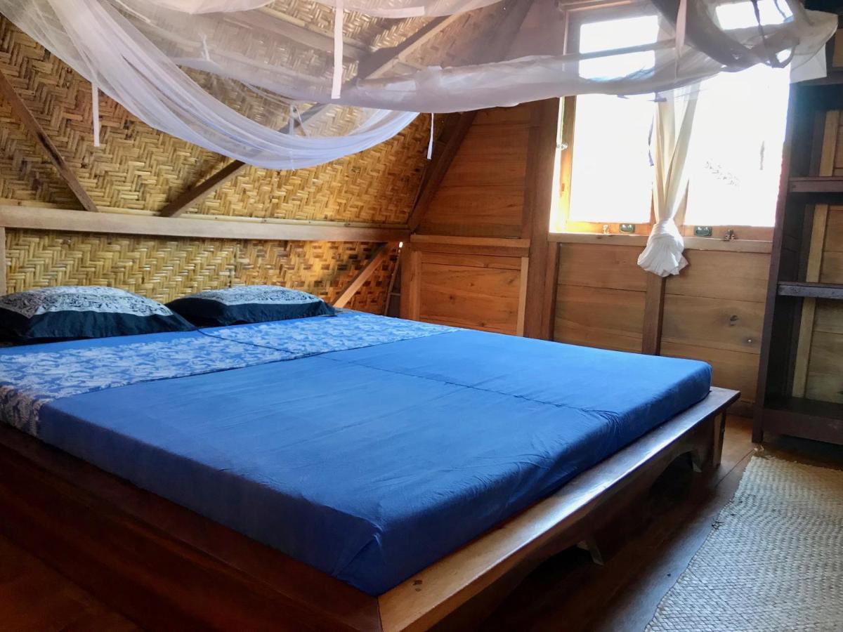 Harry'S Ocean House Pacitan Apartment Exterior foto