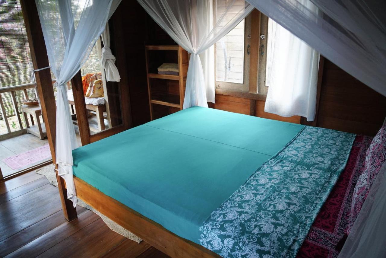 Harry'S Ocean House Pacitan Apartment Exterior foto