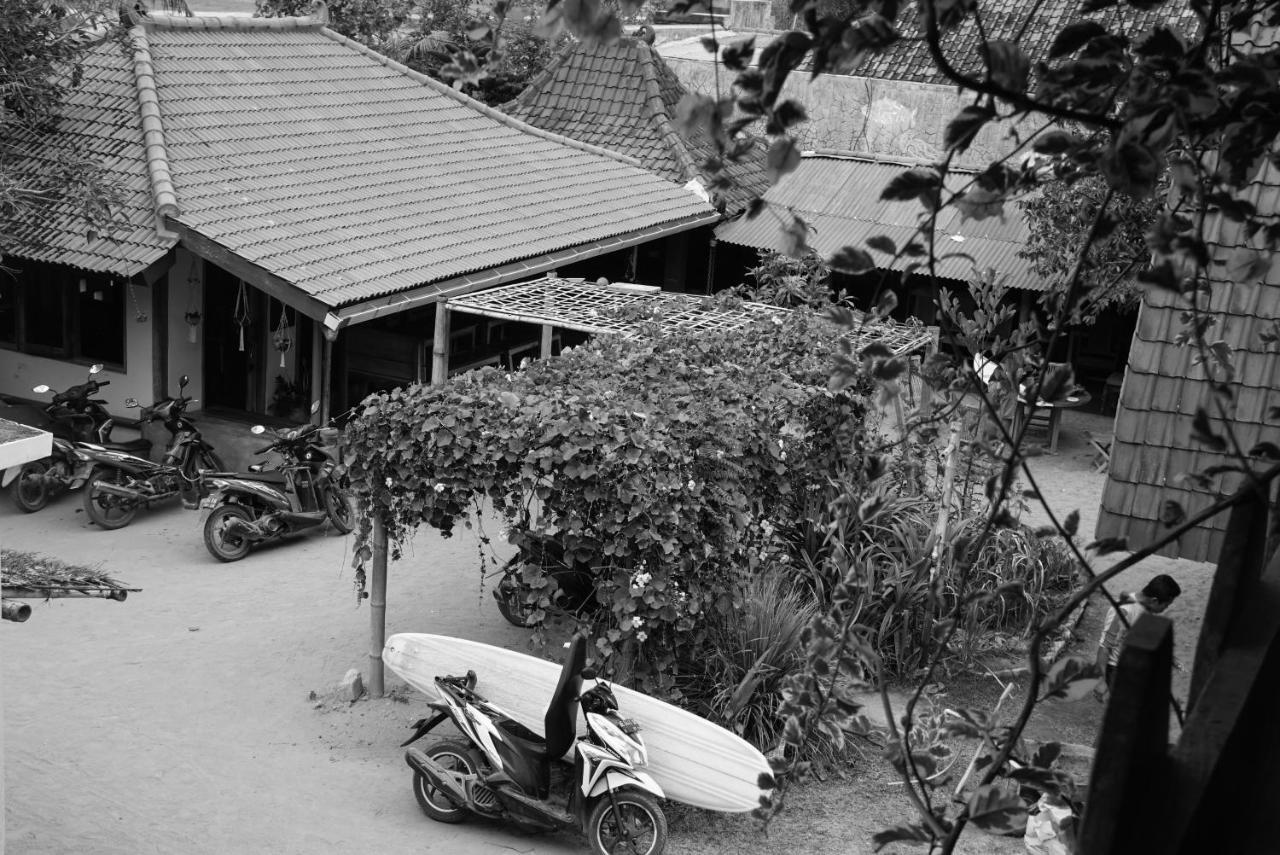 Harry'S Ocean House Pacitan Apartment Exterior foto